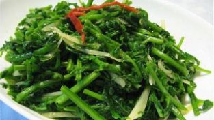 做“蕨菜”多做这一步，爽脆可口巧吃野菜安全放心