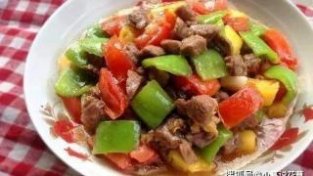 经选美食推荐：凉拌机胗，青椒爆炒牛肉，香辣牛杂的做法