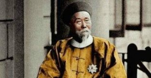 李鸿章够狠，两顿饭局杀死5位王爷4位大将，4万太平军