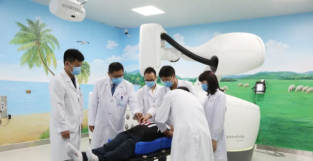 全球最先进经准放疗设备落地云南 已完成首例患者治疗