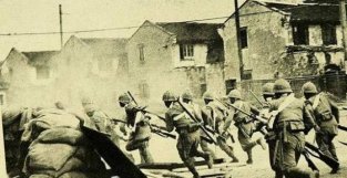 日军在安徽村庄建训练场，比赛杀人哈哈笑，村民惨遭屠戮