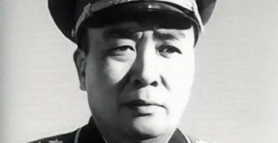 1949年，谭政向妹妹询问前妻请况，听完后泪流满面：她真是个贤妻