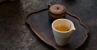 下雨天泡茶香气不足？试试这种泡法，享受听雨品茗的浪漫